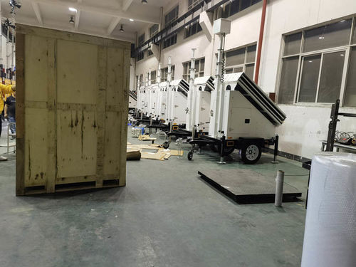 Latest company news about 10 trailers met zonne-energiebeveiligingscamera's