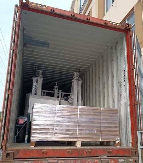 Latest company news about 2*300W zonne-surveillance aanhangwagen